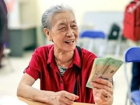 Nhóm đối tượng sẽ được nhận thưởng bằng tiền mặt là 3.950.000 đồng: Chi tiết ai được hưởng, điều kiện và khi nào có thể nhận?