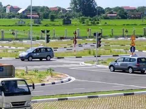 Từ tháng sau, những người học lái xe bắt buộc xem video tai nạn giao thông dài 15 phút mới được thi sát hạch