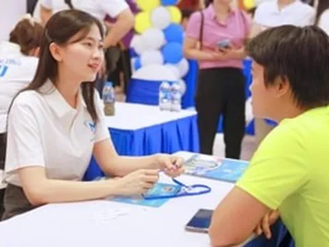 Nữ Phó Giáo sư trẻ đẹp không ngại ‘dấn thân’, hiện ‘truyền lửa’ tại trường đại học Việt Nam lọt top 1.000 trường có tầm ảnh hưởng trên thế giới