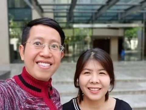 'Thủ khoa của các thủ khoa', con trai nhà toán học nổi tiếng: Ban ngày lên sóng VTV, tối về mở lớp dạy Toán cùng vợ