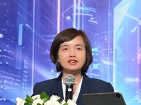 Khách hàng lo Long Châu phá sản vì đơn 11.000 đồng miễn phí giao hàng, lãnh đạo FPT Retail nói gì?