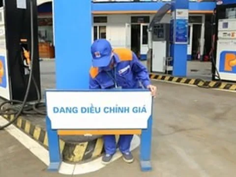 Giá xăng, dầu giảm mạnh hàng chục nghìn đồng, Bộ Công Thương nói rõ nguyên nhân