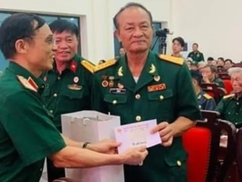 Mỗi năm nghỉ hưu sớm được trợ cấp 5 tháng tiền lương, không trừ tỷ lệ lương hưu: Danh sách các nhóm đối tượng được hưởng và thời điểm áp dụng