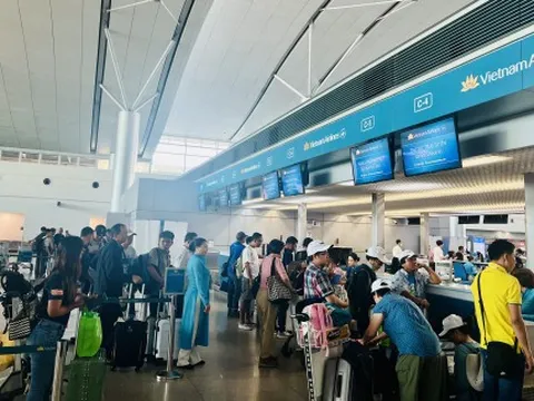 Giá vé máy bay quốc tế tăng mạnh dịp lễ 30/4, nhiều chặng tăng hơn 50%