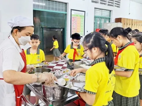 Tăng giám sát để bữa ăn học đường ngon, bổ, an toàn