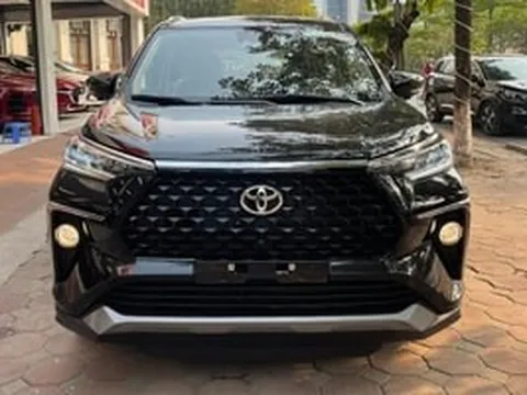 Mẫu MPV 7 chỗ của Toyota giá chỉ 460 triệu, khách Việt xem xong ưng ý là xuống tiền