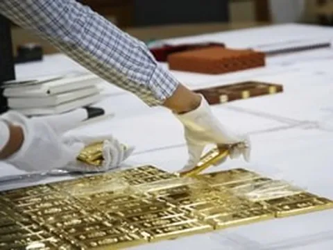 Giá vàng hôm nay (24/4): Neo vùng thấp sau nhịp giảm mạnh