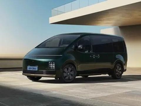 Hyundai ra mắt MPV 'chủ tịch': Nội thất hạng thương gia, lần đầu có bản điện chạy gần 400 km
