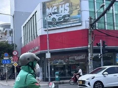 Đi một chuyến xe công nghệ, người dùng phải trả bao nhiêu loại phí?