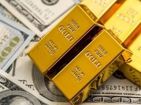 Giá vàng hôm nay (25/4): Diễn biến trái chiều giữa các thị trường