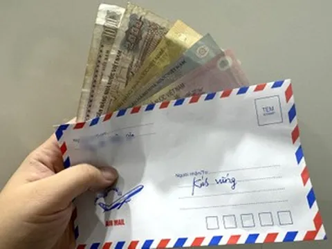 Thông gia nghèo phúng điếu 83.000 đồng kèm mẩu giấy nhỏ, nhà trai nghẹn ngào