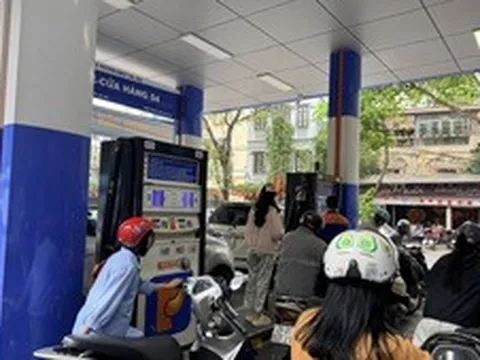 Phát hiện dấu hiệu bất thường, ngành thuế tăng kiểm tra việc kinh doanh xăng dầu