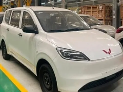 MPV 7 chỗ giá 'mềm' chuẩn bị về Việt Nam: Chạy 100 km chỉ tốn 1,1 lít xăng, đại lý đã rục rịch giữ suất sớm