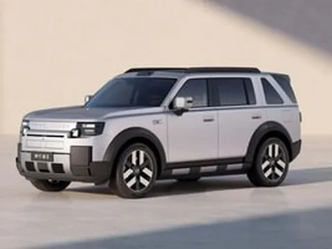 'Land Rover Defender 110' thuần điện ra mắt: Dài rộng hơn, sạc nhanh công suất tối đa 350 kW, có cả bản hybrid