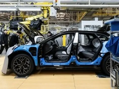 Hãng ô tô có nhà máy hơn 4.000 tỷ tại Việt Nam vừa vượt 'ông vua xe điện' toàn cầu, chuyện gì đây?