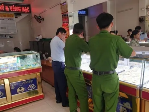 TPHCM siết chặt quản lý, xử phạt hàng loạt cửa hàng kinh doanh vàng