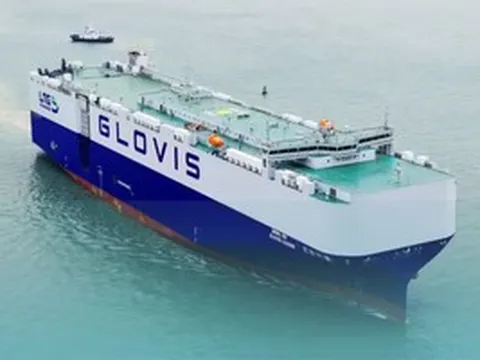 Phát hiện tàu chở ô tô lớn nhất thế giới dài hơn 200m: Sức chứa hơn 10.000 chiếc, đang thực hiện nhiệm vụ đặc biệt trên đại dương