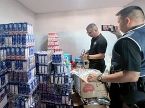 Gom sữa, cà phê và bột ngọt cận date và hết hạn bán trên các sàn thương mại điện tử thu lợi gấp 10 lần trong 2 năm, đường dây tinh vi đã bị triệt phá