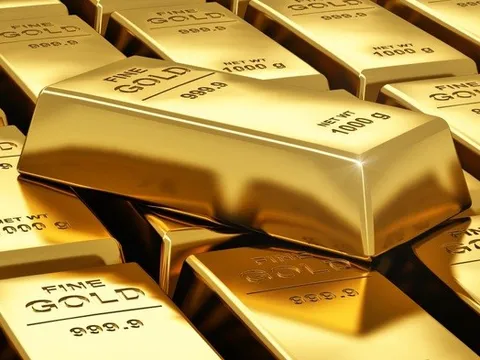 Giá vàng hôm nay (4/5): Vàng miếng SJC và nhẫn trong nước bật tăng, ngược chiều thế giới lao dốc