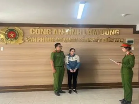 Bắt tạm giam Nguyễn Thị Phiến, sinh năm 1965 về tội làm giả sổ đỏ
