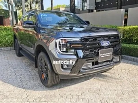 Ford Ranger có thêm bản máy V6 mạnh 250 mã lực về Việt Nam, sẵn sàng 'nuốt' mọi địa hình, liệu có khiến Hilux, Triton 'run rẩy'?