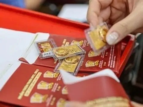 Giá vàng hôm nay (8/5): Vàng giữ trên 167 triệu đồng/lượng, giới đầu tư chờ diễn biến mới