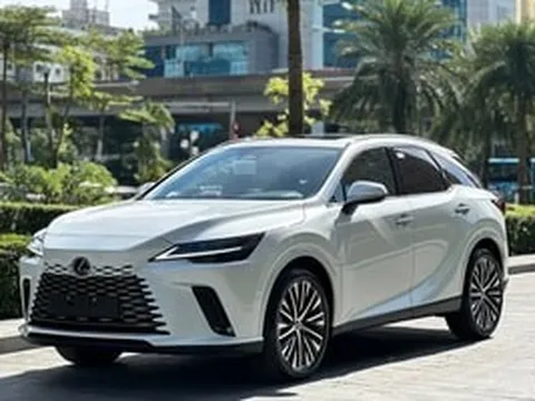 Từ nay, người mua Lexus có thể tiết kiệm gần 400 triệu đồng nhờ quy định thuế mới