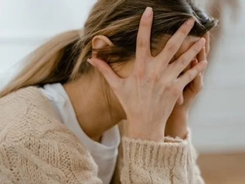 Cho mẹ chồng mượn vàng cưới, nàng dâu chết lặng khi xin lại