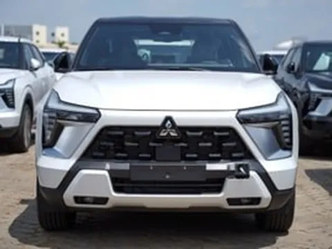 SUV bán chạy nhất của Mitsubishi tại Việt Nam đã về bản 2026, giá khoảng 560 triệu đồng, thêm nhiều trang bị đáng chú ý