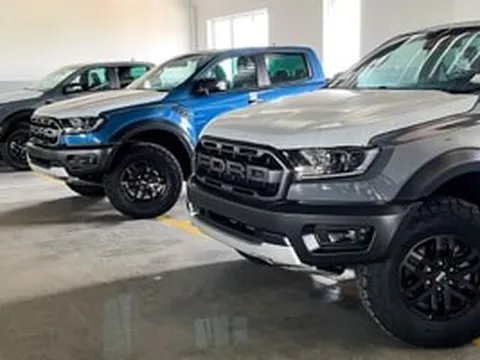 Ford đăng ký công nghệ lạ: Ô tô tự phát hiện nguy hiểm và tự biết né va chạm khi đỗ