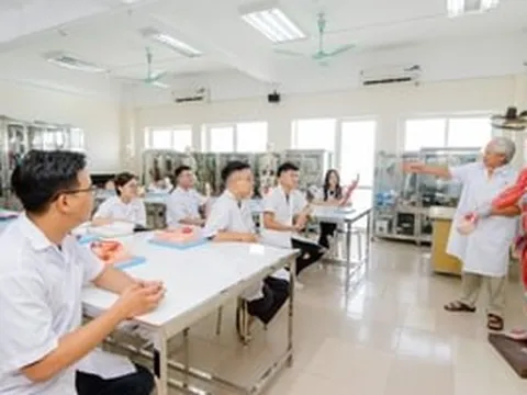 2026, trường Đại học 'cổ' nhất Việt Nam dành 40% chỉ tiêu tuyển thẳng, ai có cơ hội vào bằng 'vé VIP'?
