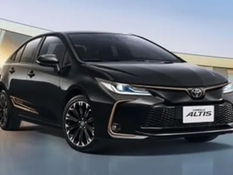 Toyota tung bộ ba Corolla phiên bản đặc biệt: Điểm nhấn màu vàng đồng trước thềm thế hệ mới, giá từ 683 triệu đồng