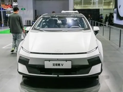 Mẫu sedan điện mới của Hyundai vừa lộ thông số đã gây sức ép lên Tesla và xe điện Trung Quốc