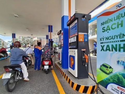 PVOIL dừng bán xăng khoáng RON95 đổi sang xăng E10 trên toàn hệ thống từ 15/5