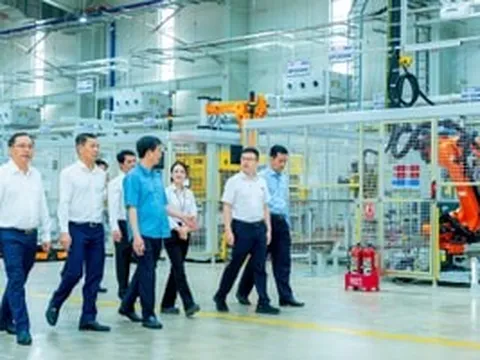 Hãng xe Việt Kim Long Motor khiến đoàn tham quan ấn tượng với quy mô sản xuất ô tô