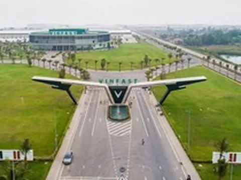 Lãnh đạo VinFast nói gì về nghi vấn từ bỏ ngành ô tô?
