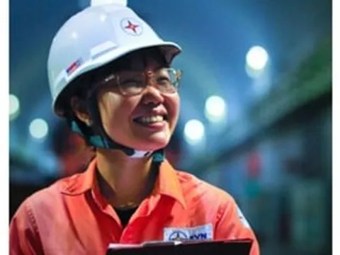 Từ giấc mơ hạt nhân, cô gái 9X làm nữ trưởng kíp Thủy điện Hòa Bình: Bóng hồng hiếm hoi vận hành hệ thống 500kV