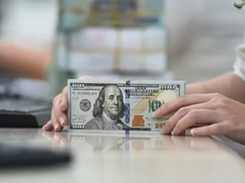Tỷ giá hôm nay 15/5: USD ngân hàng đồng loạt tăng, DXY lên cao nhất 2 tuần