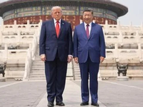 Vừa đặt chân đến một công trình ở Trung Quốc, Tổng thống Trump ngỡ ngàng thốt lên "Thật đáng kinh ngạc!"