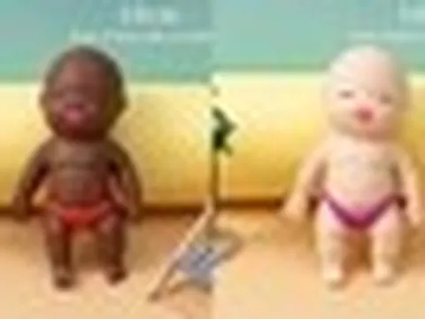 Vì sao trào lưu chơi búp bê Natasha khiến nhiều phụ huynh lo lắng?