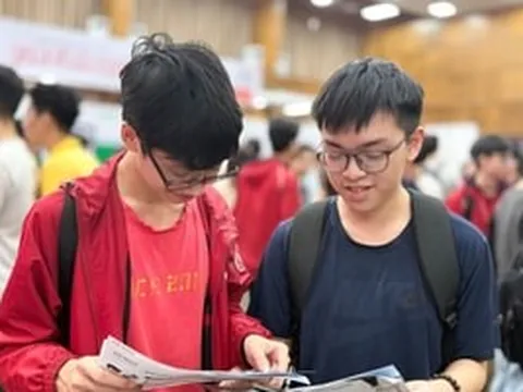 Mỗi sinh viên dưới 22 tuổi được nhận 975.000 đồng/tháng: Ai được hưởng, người tắc xét là gì và áp dụng tại địa phương nào?