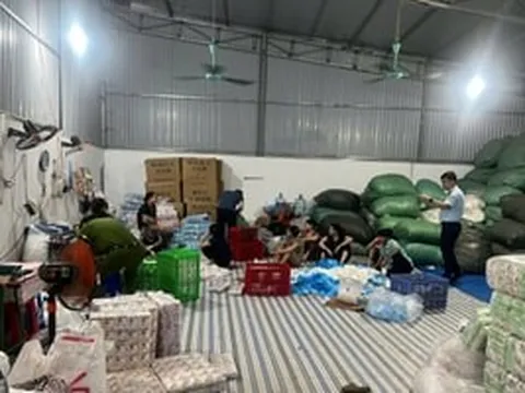 Bóc trần 'công xưởng' băng vệ sinh giả gần 1 tỷ đồng: Nhiều thương hiệu nổi tiếng bị làm nhái ngay tại nhà?