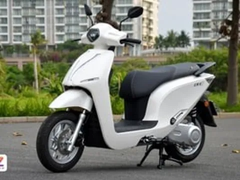 Mẫu xe điện mới của Dat Bike gây tò mò với kiểu sạc 'lạ': Điện đi thẳng vào động cơ thay vì qua pin