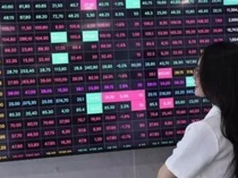 Chứng khoán tăng vùn vụt, vì sao nhiều nhà đầu tư 'không có phần'?