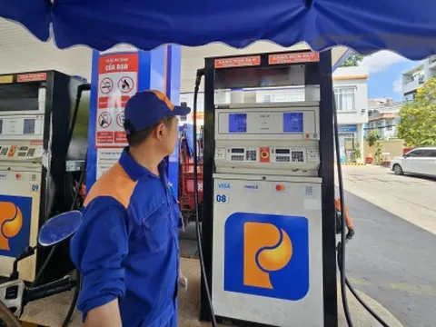 Giá xăng dầu đồng loạt giảm