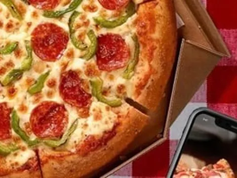 Chuỗi pizza nổi đình đám bất ngờ bị rao bán, lý do không ai ngờ tới
