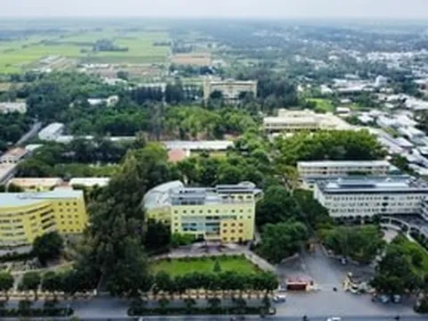 Đại học triển khai miễn học phí năm nhất cho 100% tân sinh viên, giúp tiếp thêm động lực