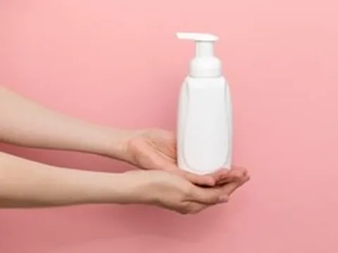 Thu hồi khẩn trên toàn quốc một lô dung dịch vệ sinh phụ nữ bán trong hệ thống Co.opmart