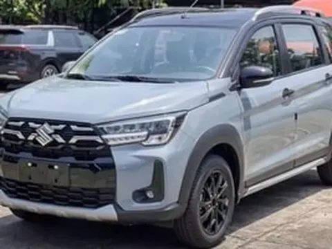 'Tóm gọn' Suzuki XL7 mới tại Hà Nội: Thiết kế thay đổi táo bạo, chưa từng xuất hiện ở nơi nào khác ngoài Việt Nam