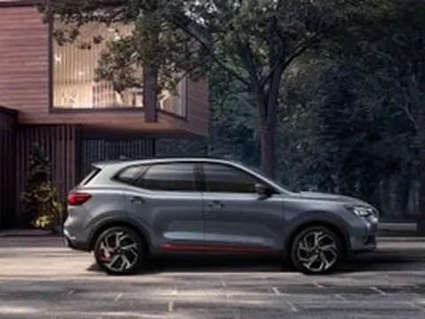 Một mẫu ô tô giảm giá kỷ lục gần 200 triệu đồng: SUV cỡ C rẻ ngang xe cỡ A, đầy đủ công nghệ cao cấp, có cả hệ thống an toàn chủ động nâng cao ADAS